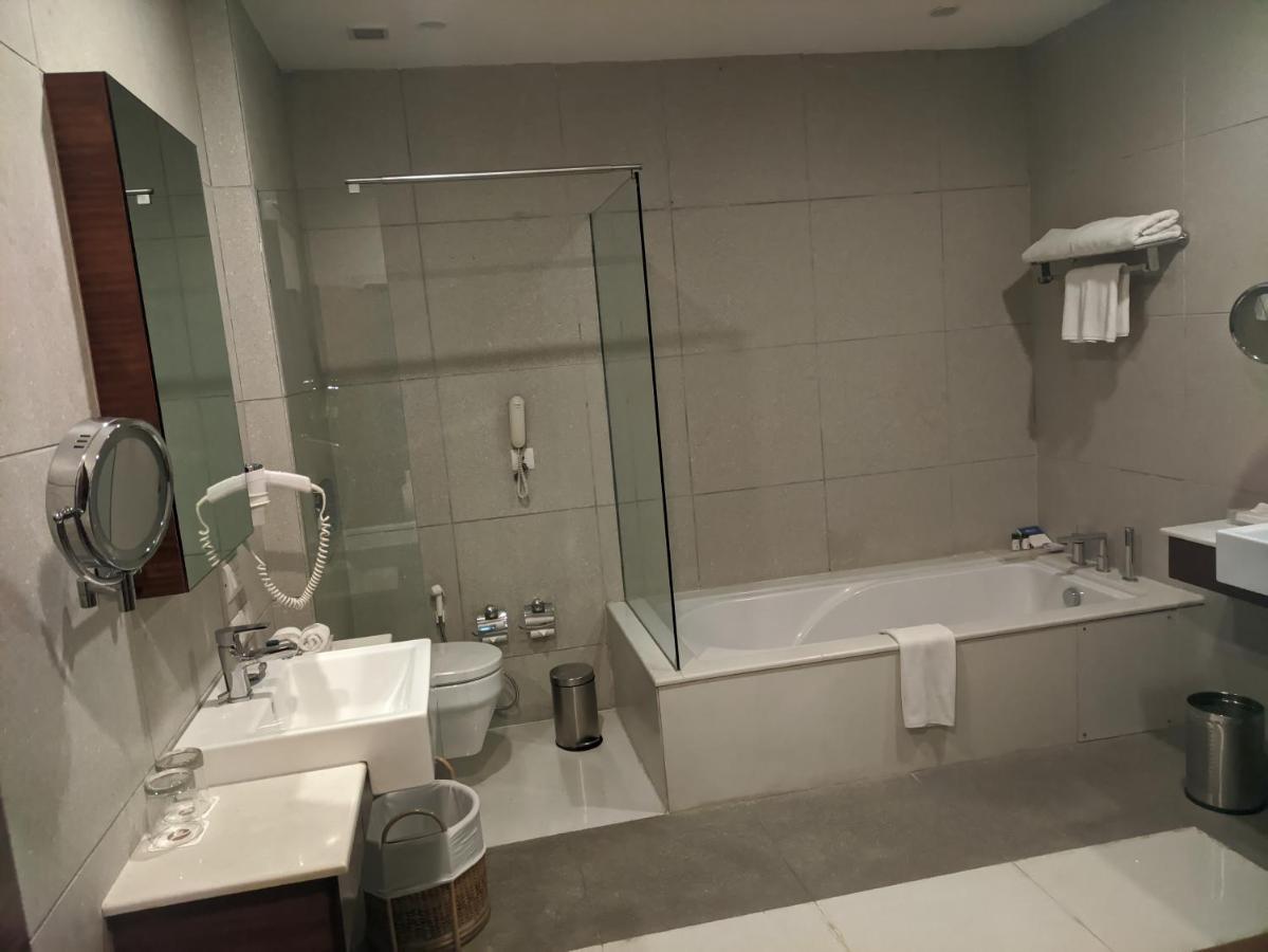 财富精选全球酒店 - Itc酒店集团成员 古尔冈 外观 照片