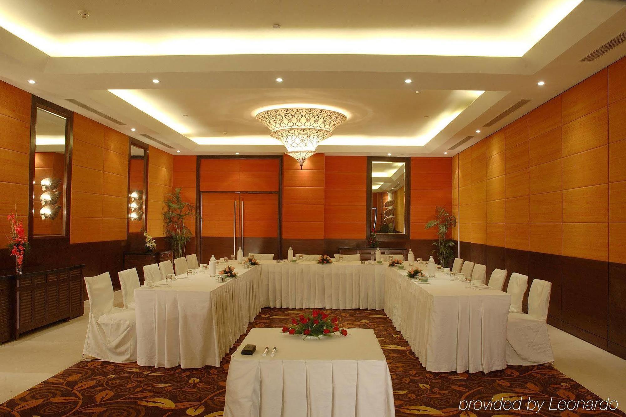 财富精选全球酒店 - Itc酒店集团成员 古尔冈 餐厅 照片